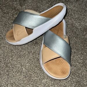 Nike Sandals in Silver and Tan